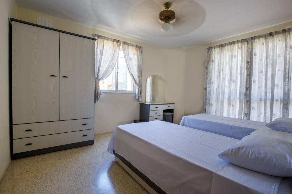 3 Bedrm Balluta Bay Apartment Sliema